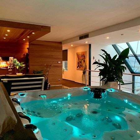 Wellness Dome Penthouse Suite Kerkrade Zewnętrze zdjęcie